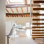 The Artist\'S Loft